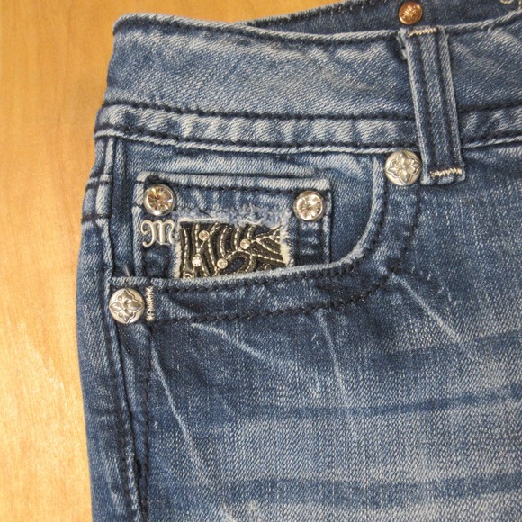 MISS ME Embellished Denim Jean Capris Sz 29 Blue Distressed Flap Pockets JP6085P - Picture 4 of 16